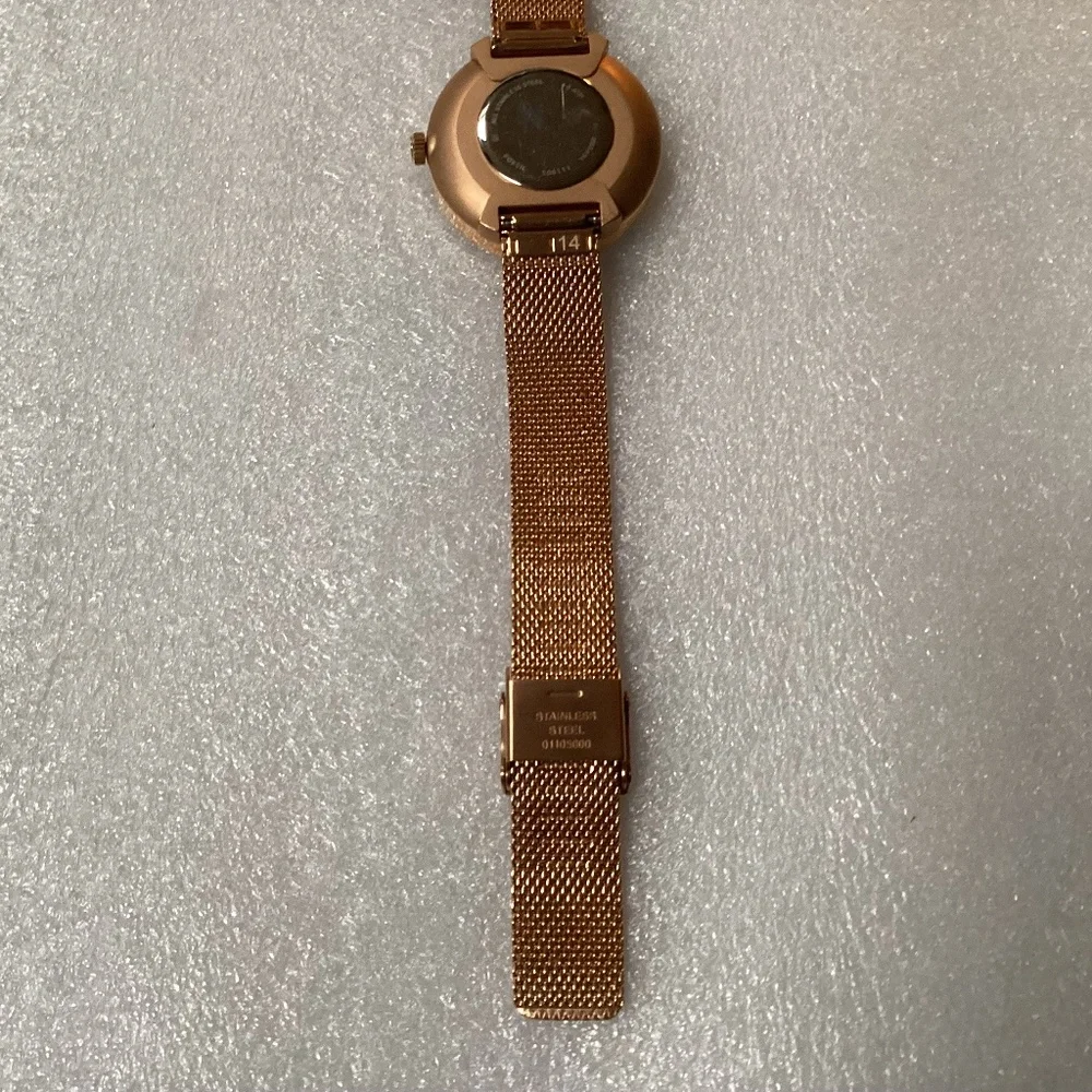 Fossil Hutton Three-Hand Rose Gold-tone Women’s Watch (BQ3491)